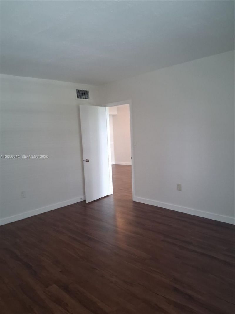 8315 SW 72nd Ave, Unit 303B, Miami, FL 33143 Photo