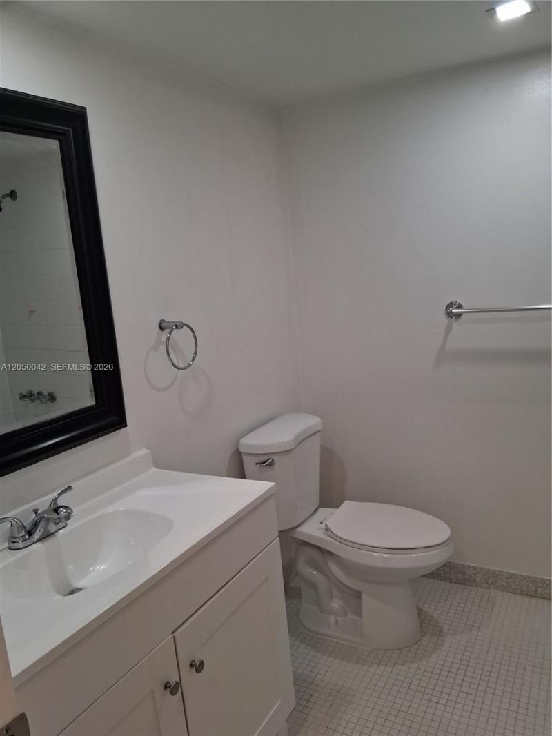8315 SW 72nd Ave, Unit 303B, Miami, FL 33143 Photo