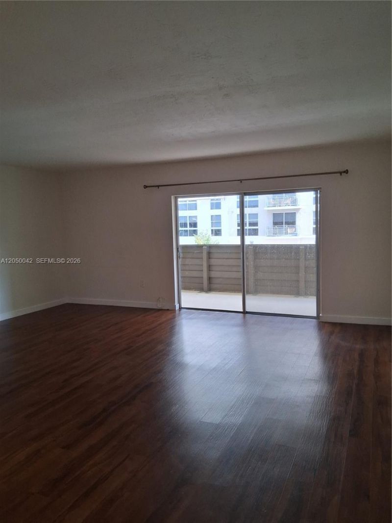 8315 SW 72nd Ave, Unit 303B, Miami, FL 33143 Photo