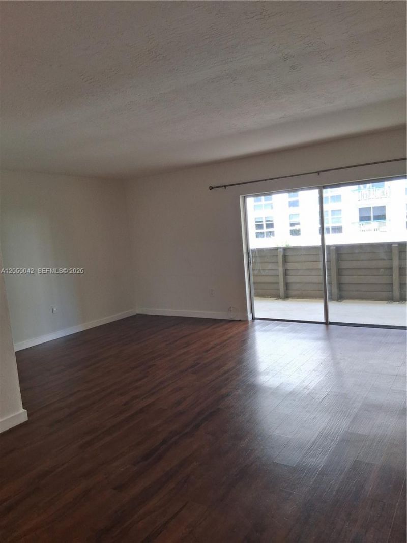8315 SW 72nd Ave, Unit 303B, Miami, FL 33143 Photo