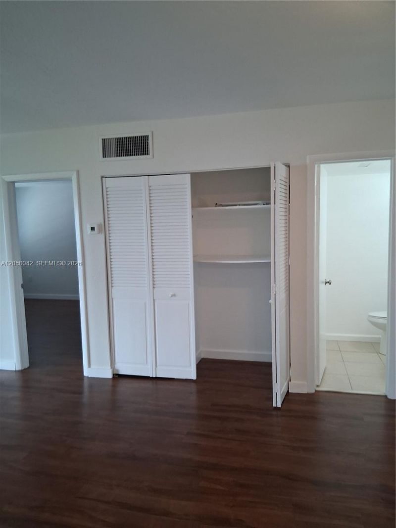 8315 SW 72nd Ave, Unit 303B, Miami, FL 33143 Photo
