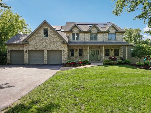 374 Sharon Drive , Barrington, IL 60010