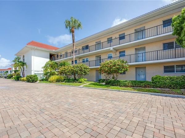 45 High Point CIR S, Unit 303, NAPLES, FL 34103