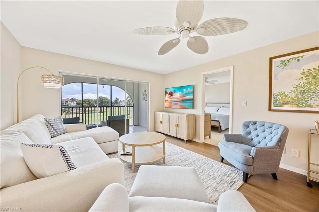 45 High Point Cir S, Unit 303, Naples, FL 34103 Photo