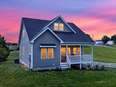 874 NEW HOPE RD, STAUNTON, VA 24401