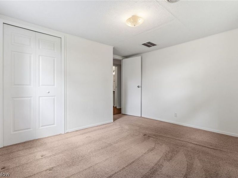 934 Meadowbrook Avenue, Alliance, OH 44601 Photo 11