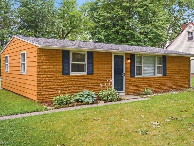 934 Meadowbrook Avenue, Alliance, OH 44601 Photo 2