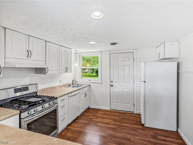 934 Meadowbrook Avenue, Alliance, OH 44601 Photo 8