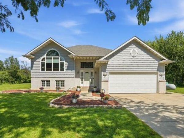 15465 Broadway Street, Lowell, IN 46356