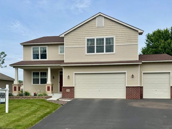 2061 Winterberry Lane , Shakopee, MN 55379