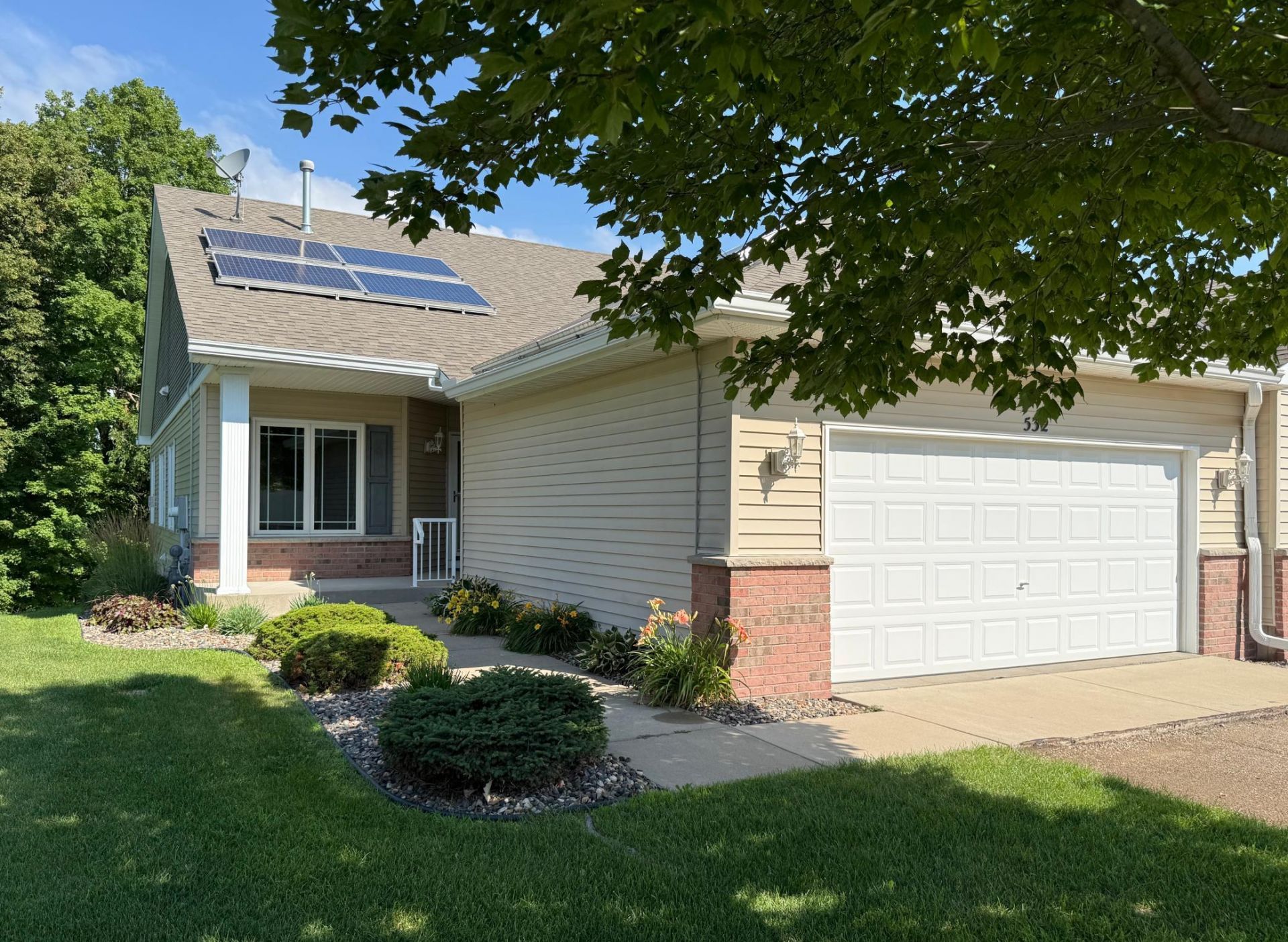 532 Cannon Way , Dundas, MN 55019