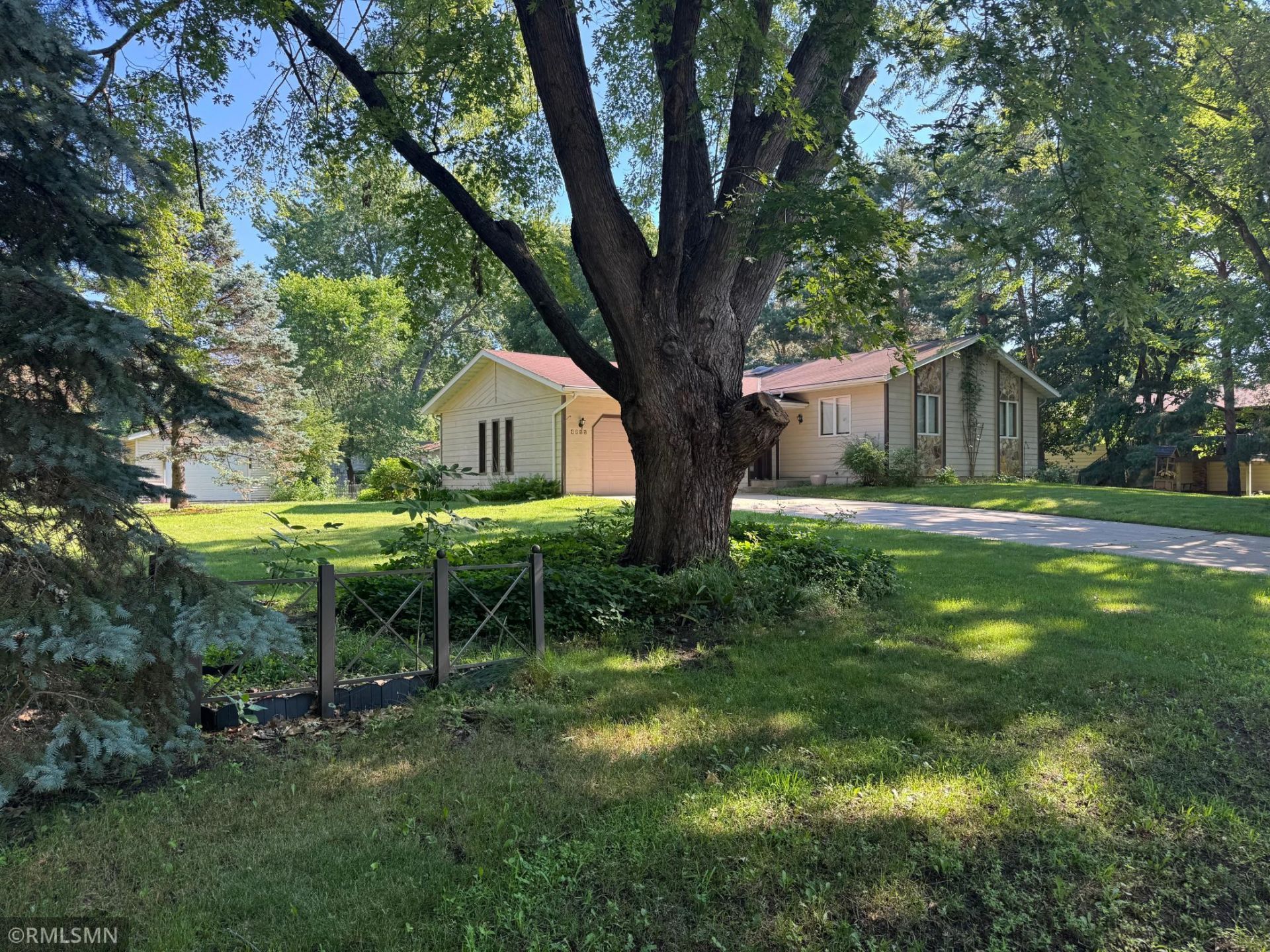 4211 Center Street , Saint Cloud, MN 56303