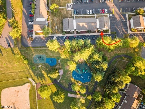 20 Delar Pky, Franklin, NJ 08823