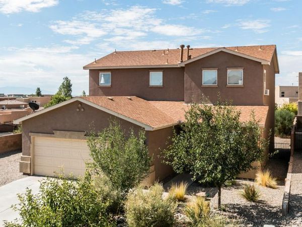 7136 Tree Line Avenue NW, Albuquerque, NM 87114