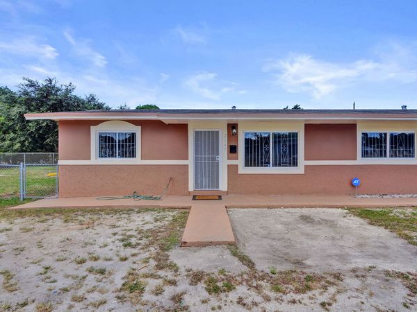 2145 NW 100th Street NW, Miami, FL 33147