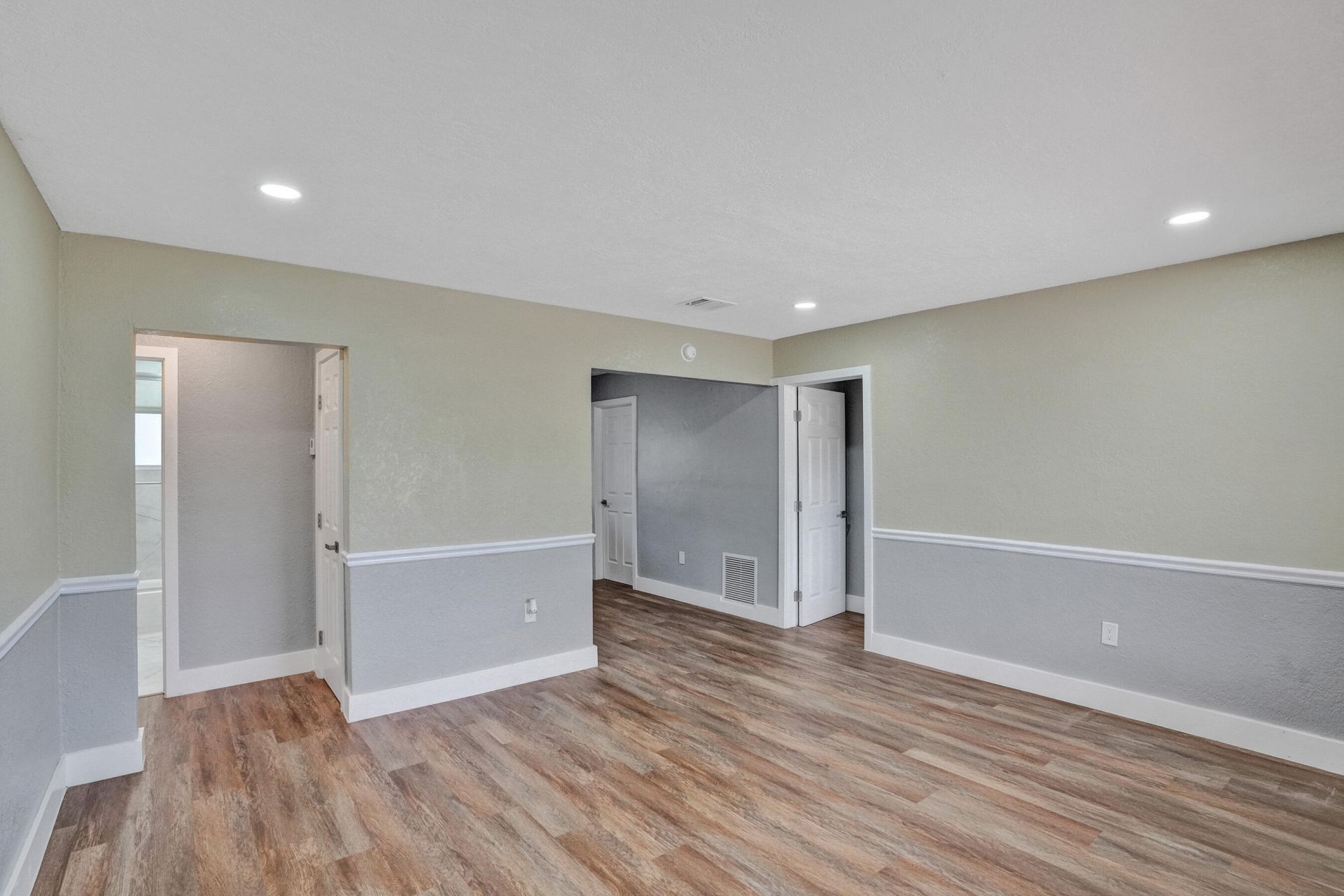 2147 NW 100th Street, Miami, FL 33147 Photo