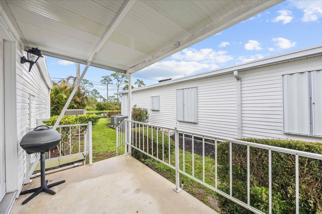 8400 Gallberry Circle, Port Saint Lucie, FL 34952 Photo