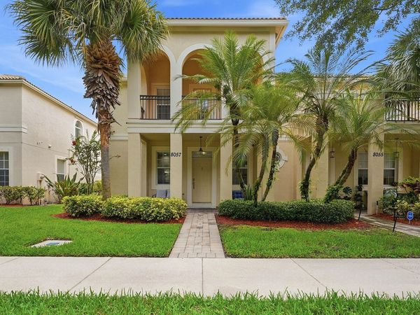 8057 Murano Circle, Palm Beach Gardens, FL 33418