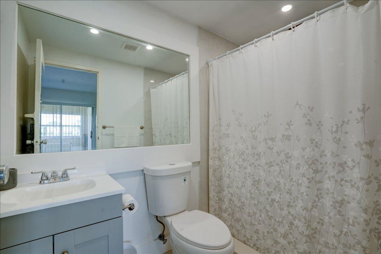 222 Saxony E, Unit 222, Delray Beach, FL 33446 Photo