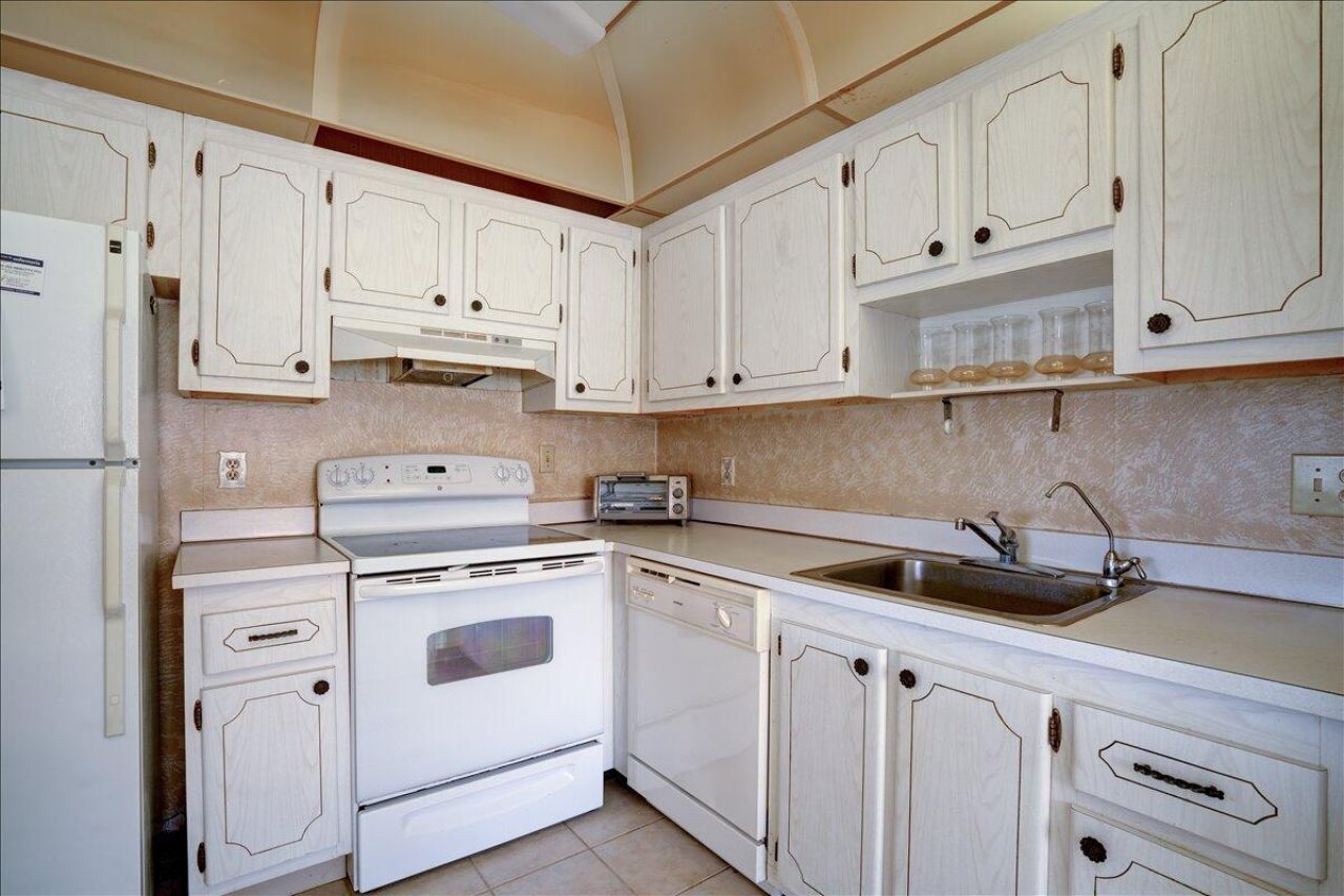 222 Saxony E, Unit 222, Delray Beach, FL 33446 Photo