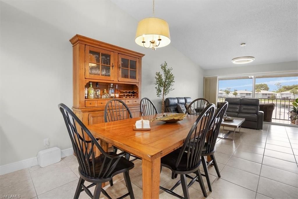 905 New Waterford Dr , Unit 204, Naples, FL 34104 Photo
