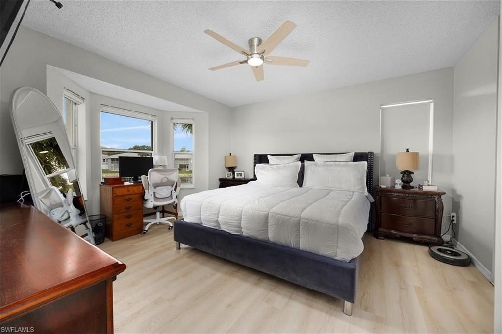 905 New Waterford Dr , Unit 204, Naples, FL 34104 Photo