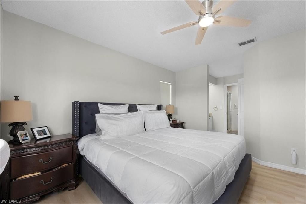 905 New Waterford Dr , Unit 204, Naples, FL 34104 Photo