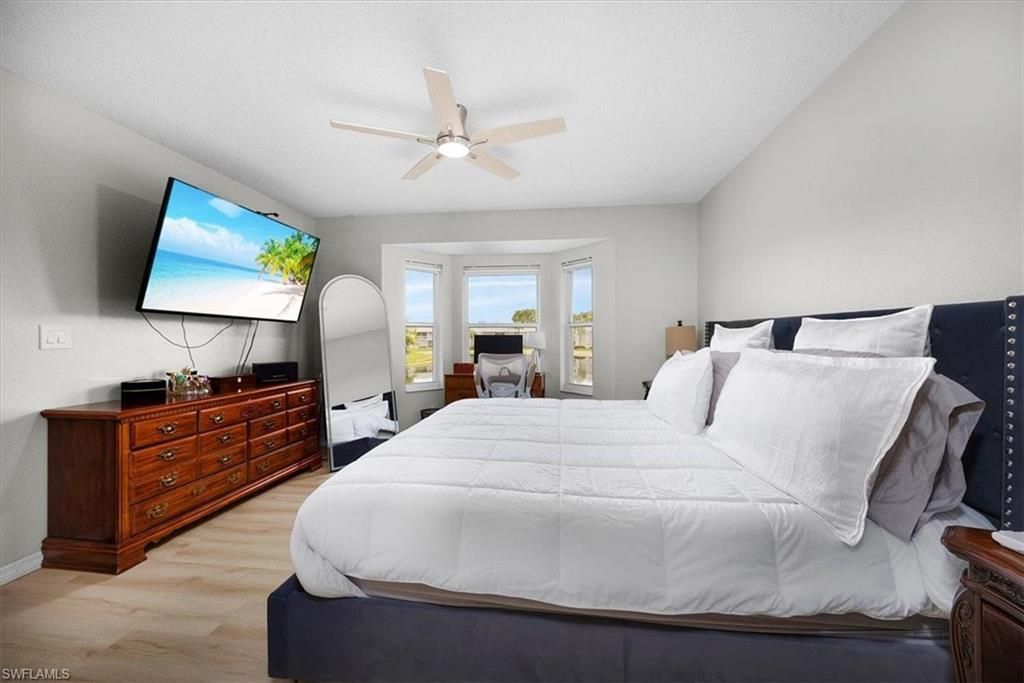 905 New Waterford Dr , Unit 204, Naples, FL 34104 Photo