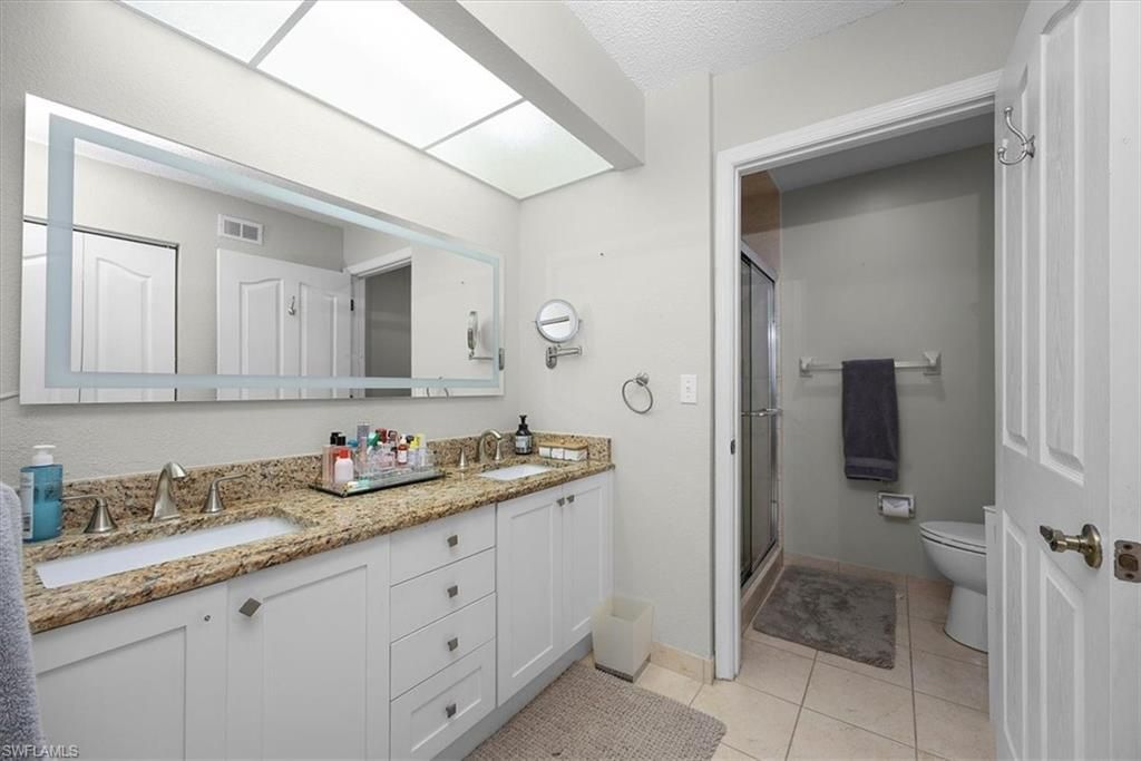 905 New Waterford Dr , Unit 204, Naples, FL 34104 Photo