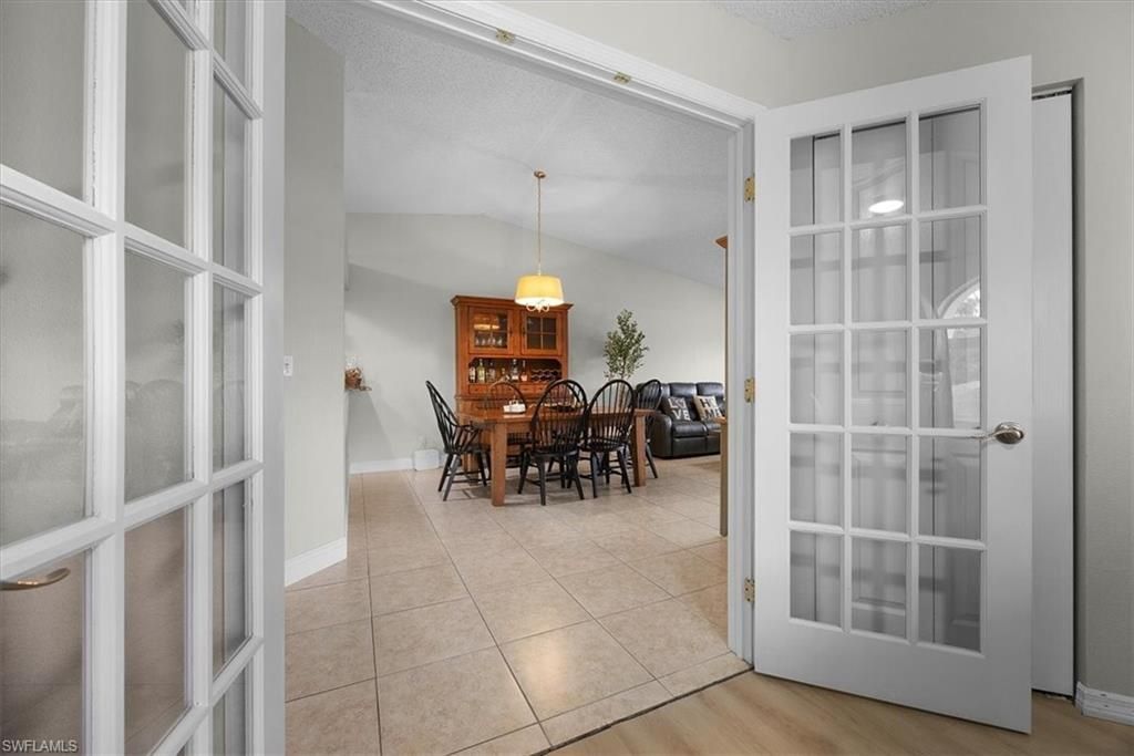 905 New Waterford Dr , Unit 204, Naples, FL 34104 Photo