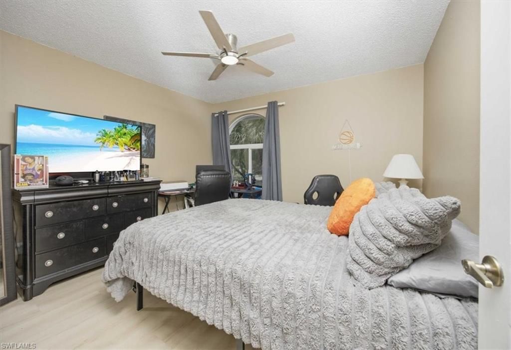 905 New Waterford Dr , Unit 204, Naples, FL 34104 Photo