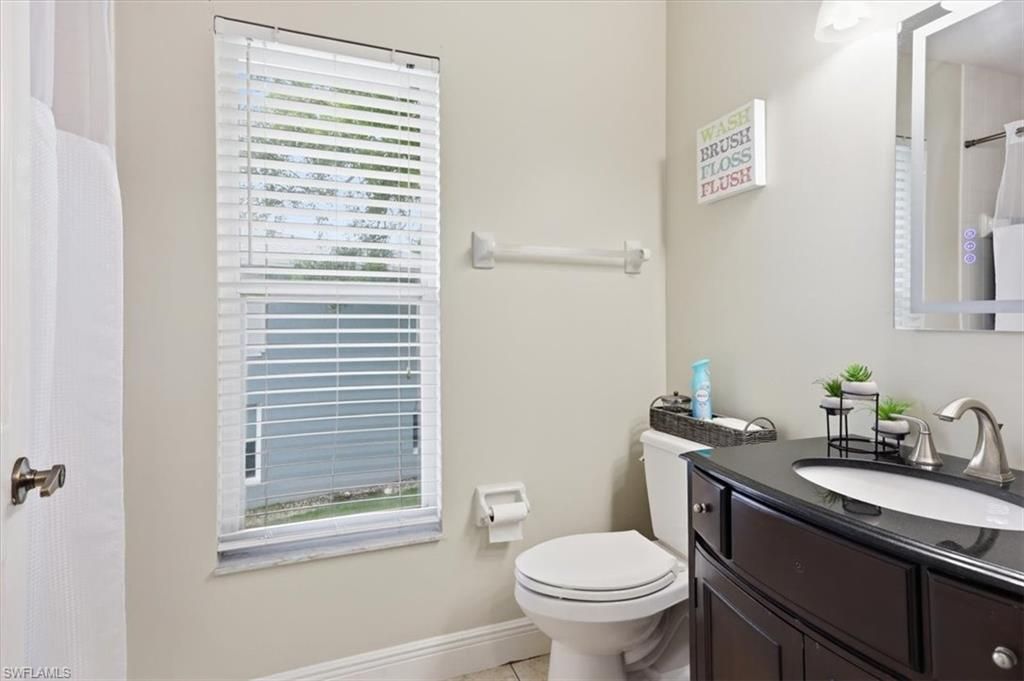905 New Waterford Dr , Unit 204, Naples, FL 34104 Photo