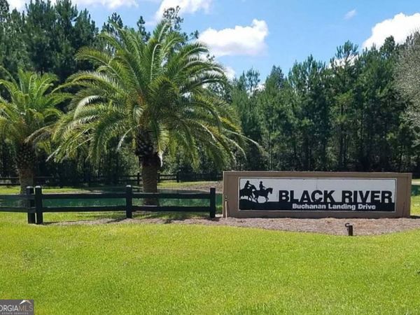 415 Lake Deborah Drive, Folkston, GA 31537