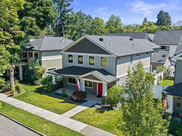 818 & 820 E Lakeside Ave, Coeur d'Alene, ID 83814