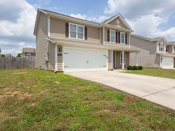 3217 Dizzy Dean Dr , Murfreesboro, TN 37128