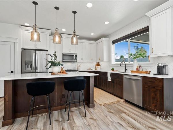 5897 W Riva Capri Street, Meridian, ID 83646