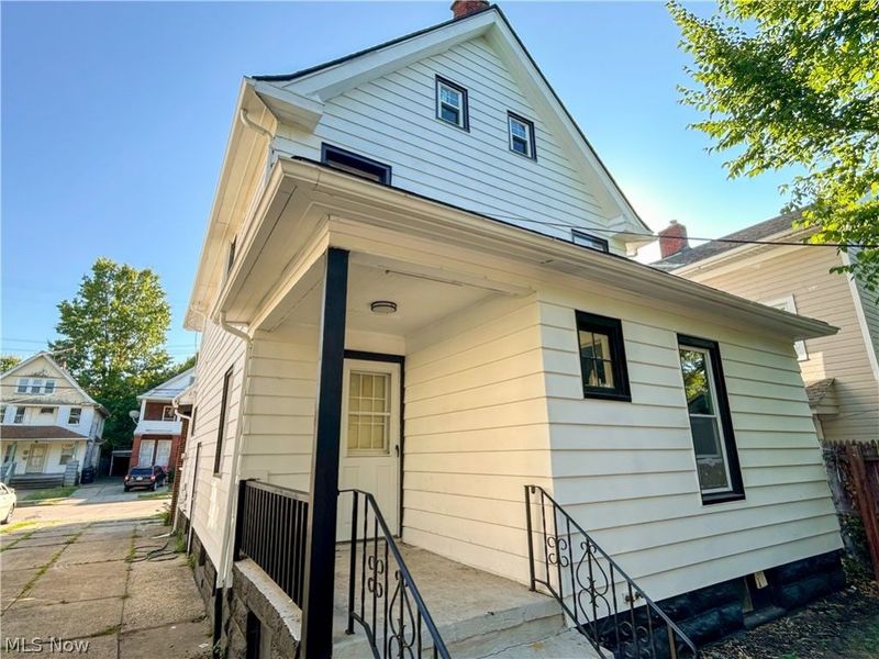 977 Nathaniel Road, Cleveland, OH 44110 Photo 4