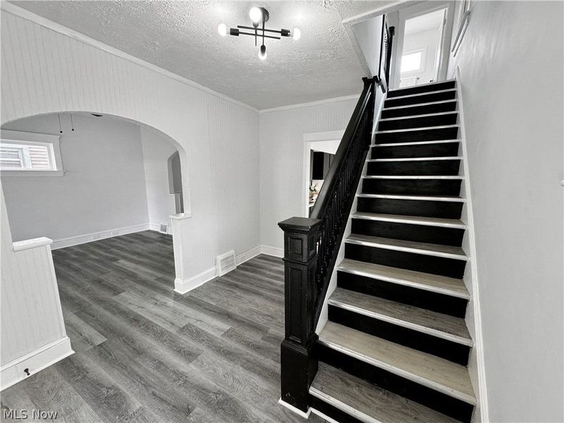 977 Nathaniel Road, Cleveland, OH 44110 Photo 5