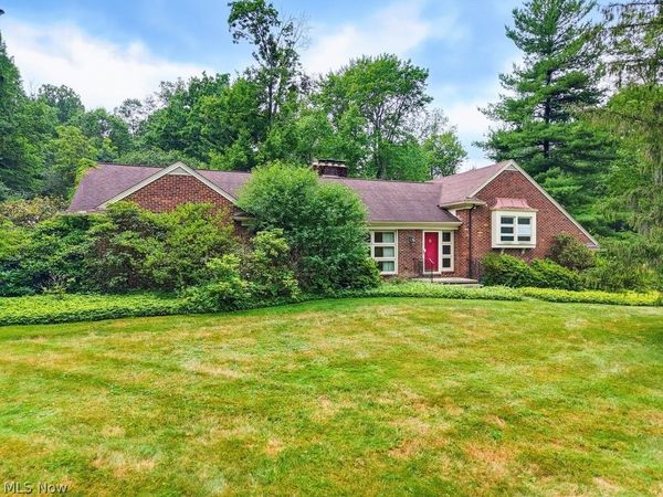 21 Hampshire Road , Akron, OH 44313