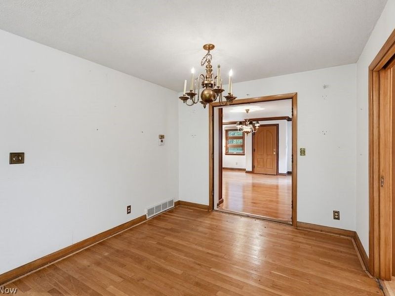 21 Hampshire Road, Akron, OH 44313 Photo 10