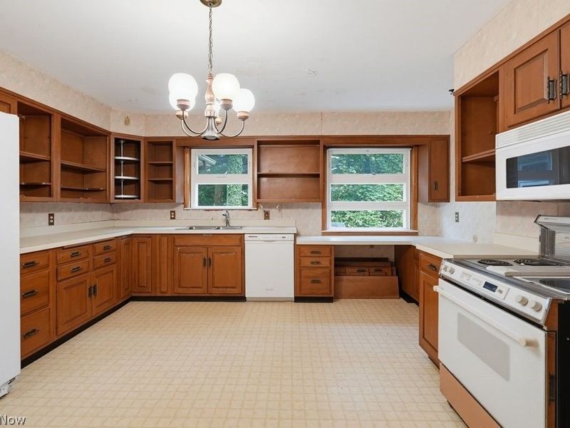 21 Hampshire Road, Akron, OH 44313 Photo 18