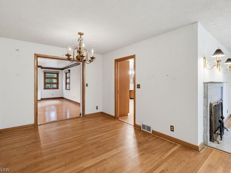 21 Hampshire Road, Akron, OH 44313 Photo 9