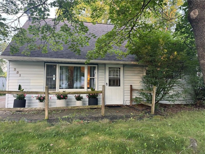 251 Idlewood Road, Austintown, OH 44515 Photo 1