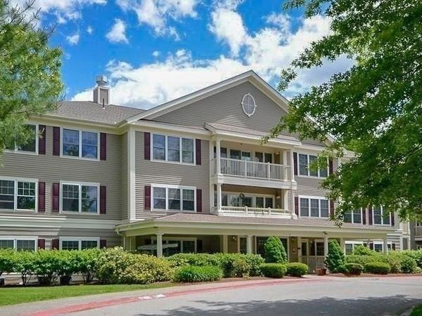 34 Meeting House Lane, Unit 203, Stow, MA 01775