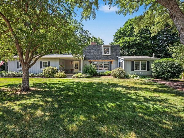 608 Arboretum Drive, Fremont, MI 49412