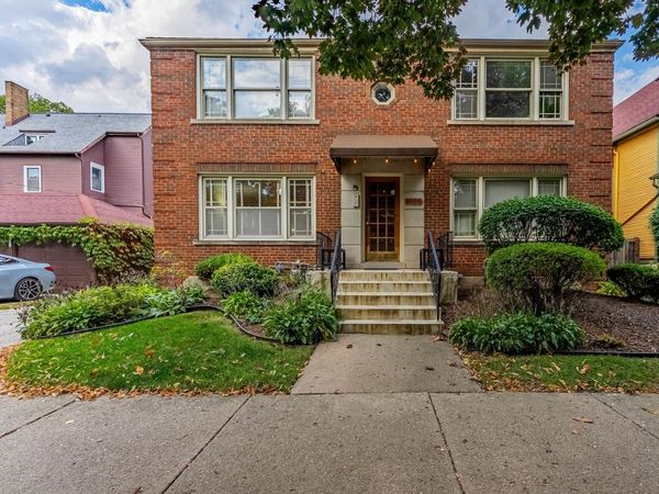 1038 Superior Street , Unit 1W, Oak Park, IL 60302
