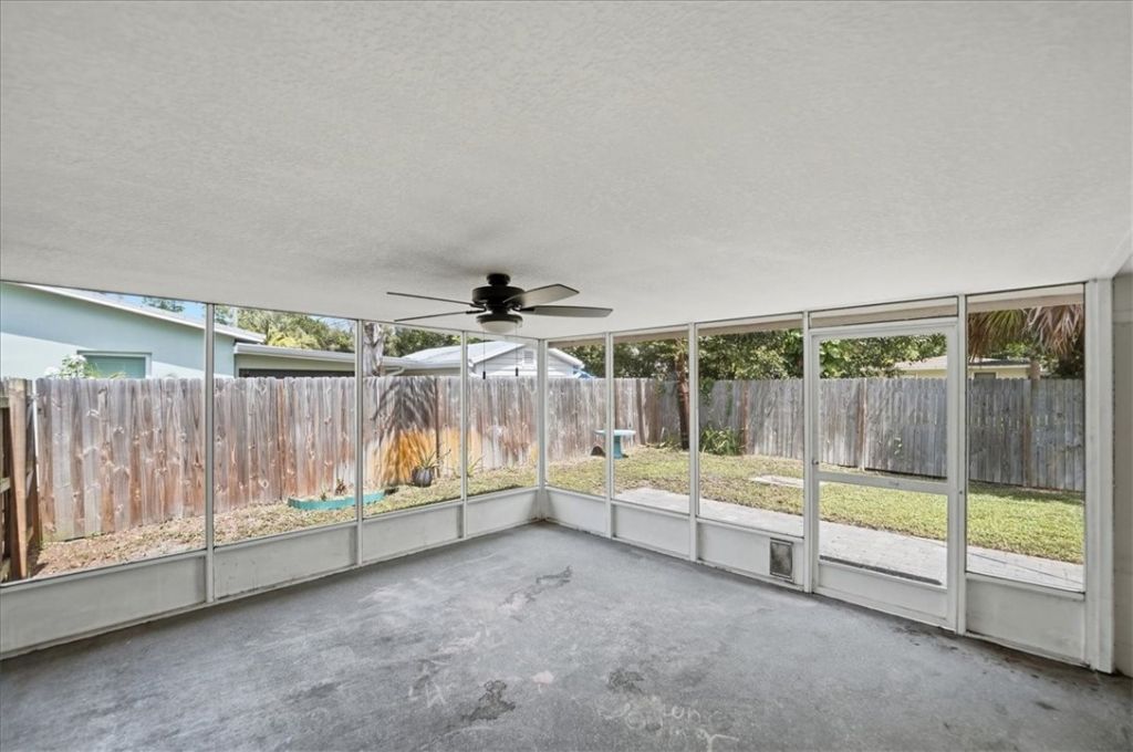 1956 1st Place Sw, Vero Beach, FL 32962 Photo
