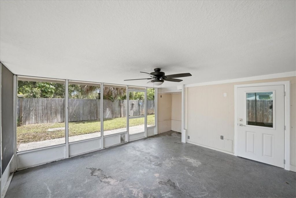 1956 1st Place Sw, Vero Beach, FL 32962 Photo