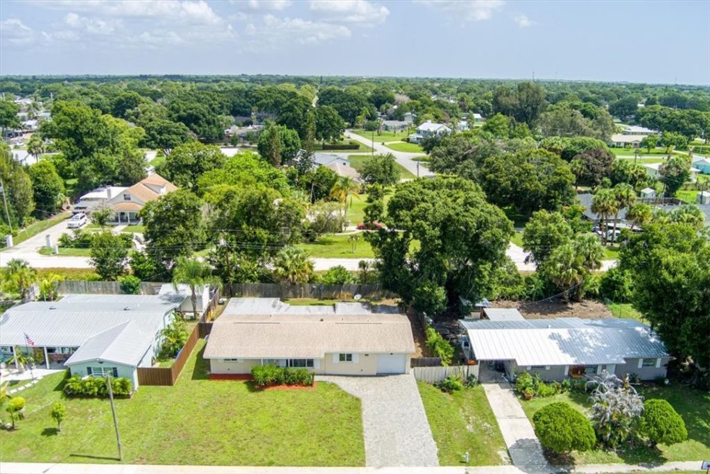 1956 1st Place Sw, Vero Beach, FL 32962 Photo
