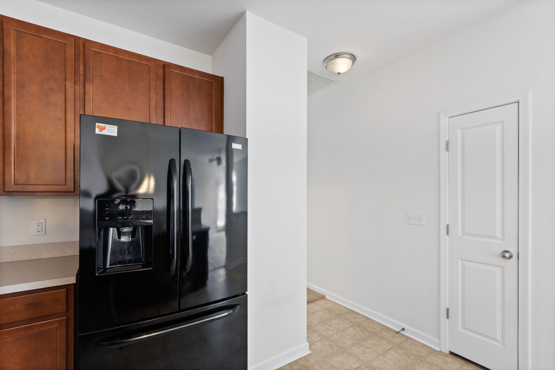 1217 N University Drive Photo 10